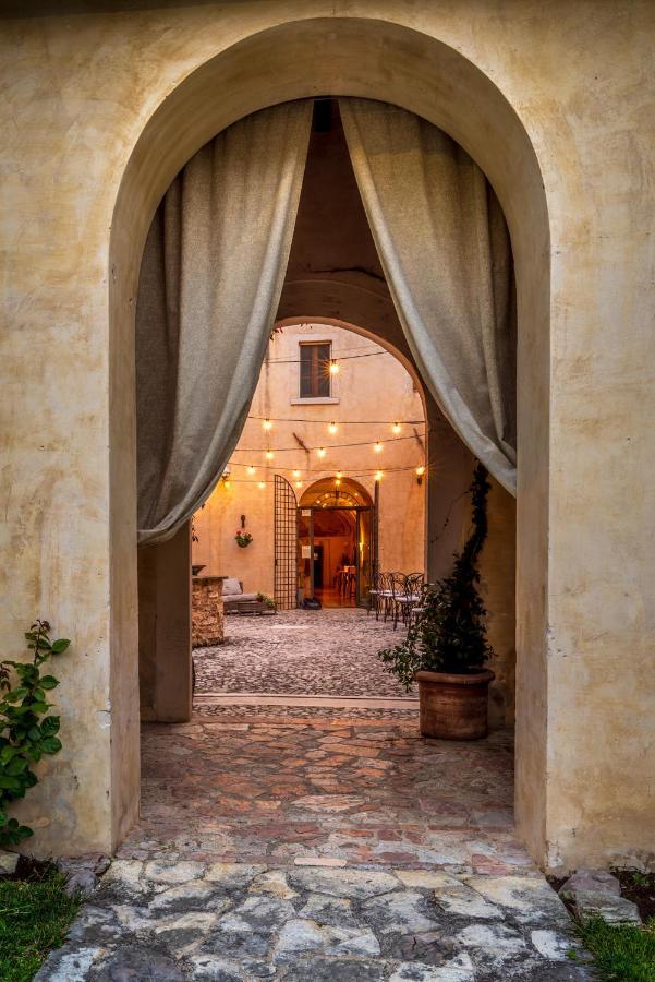 Ex Convento Santa Croce-Country Resort SantʼAnatolia di Narco Dış mekan fotoğraf