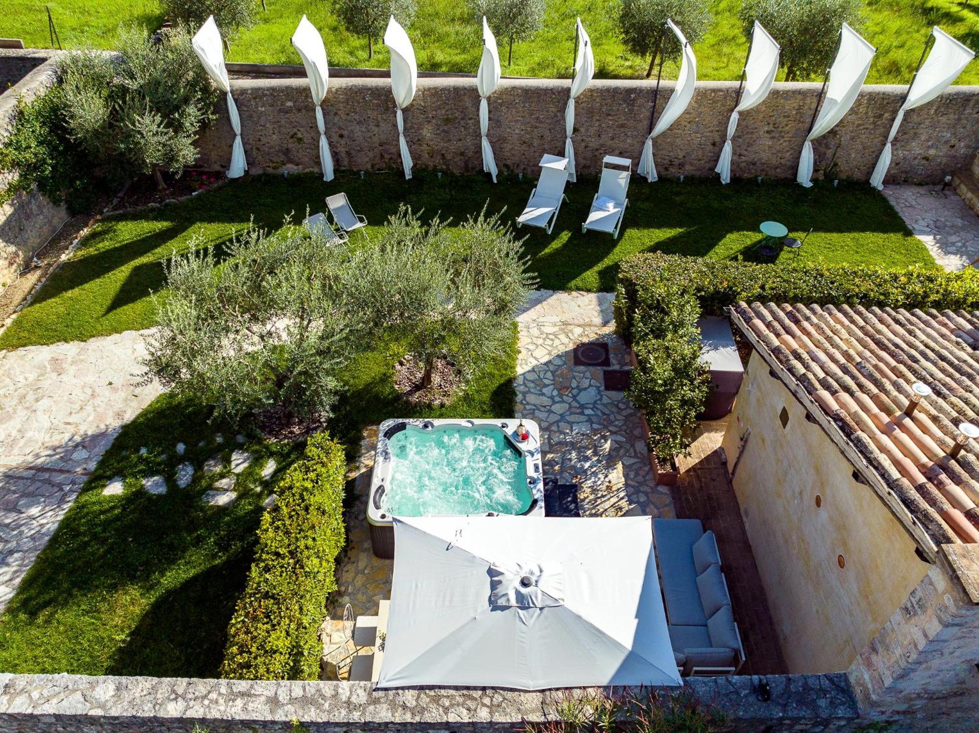 Ex Convento Santa Croce-Country Resort SantʼAnatolia di Narco Dış mekan fotoğraf