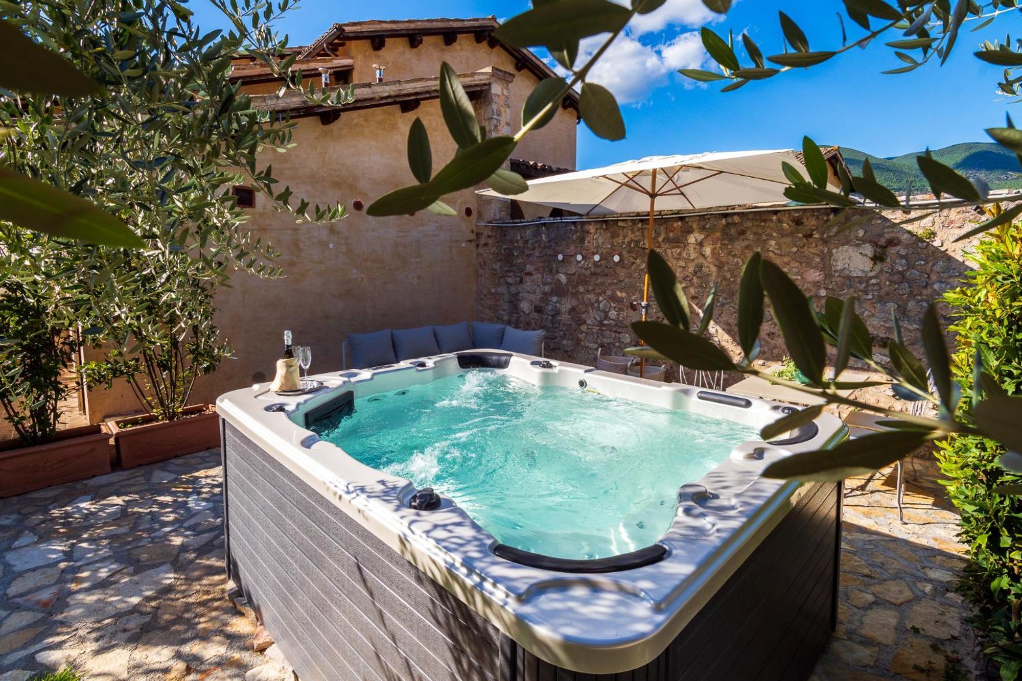 Ex Convento Santa Croce-Country Resort SantʼAnatolia di Narco Dış mekan fotoğraf